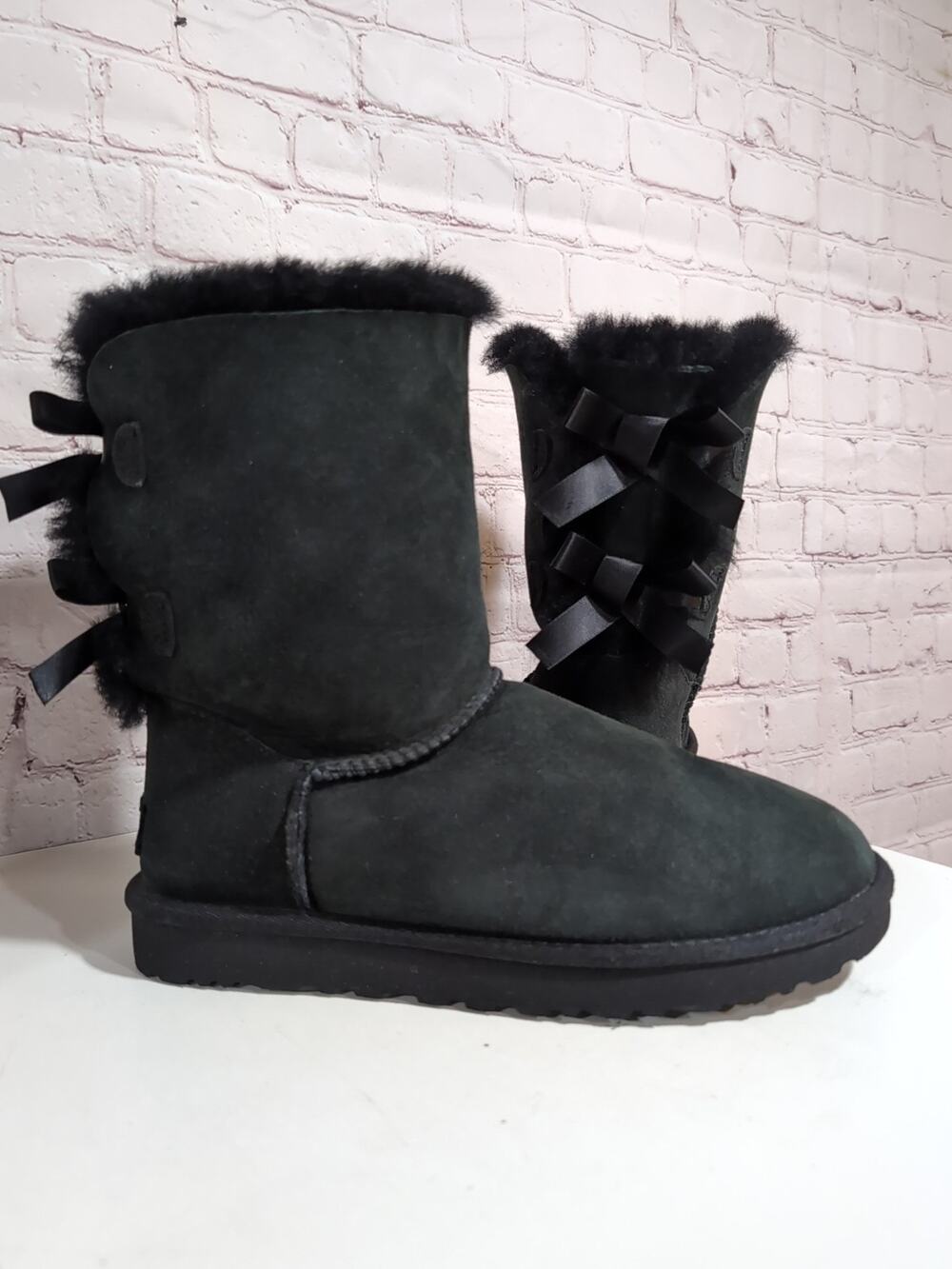 Ugg Mini Bailey Bow II Women's Size 9 Black Suede Boots Mid Calf